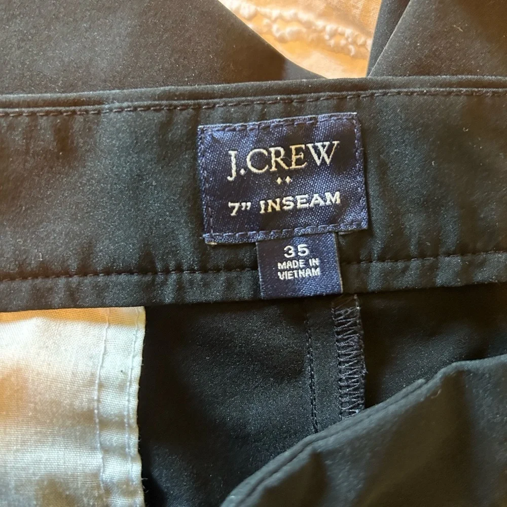 J. Crew 7” Tech Shorts Black Flat Front Classic Performance Shorts Size 35